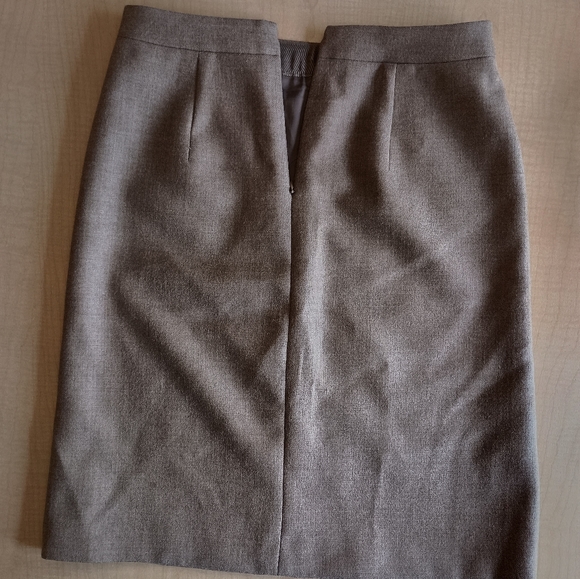 J Crew 100% Wool Brown Camel Color Pencil Skirt with Pockets Size 6 - Picture 5 of 12